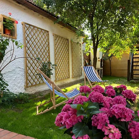 Victoria - Charming In Holiday home Risnov