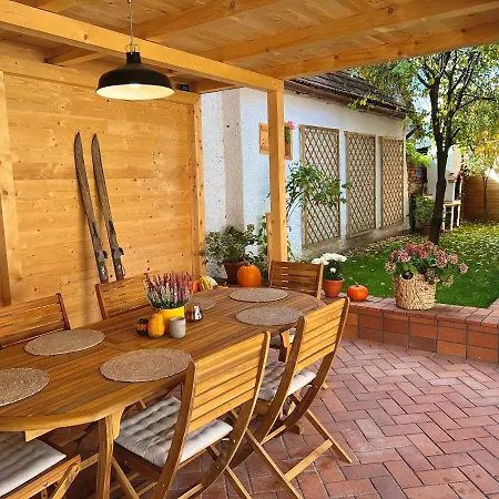 Holiday home Victoria - Charming In Risnov