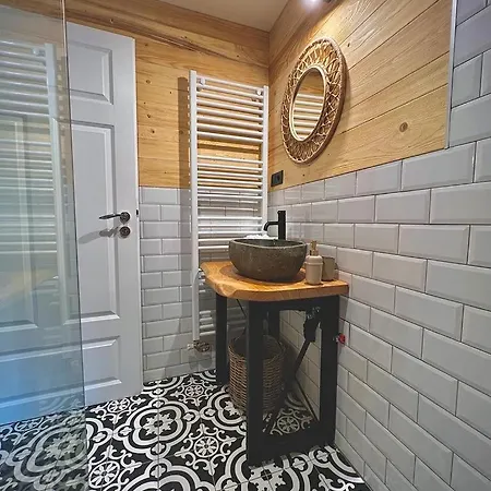 Holiday home Victoria - Charming In Risnov